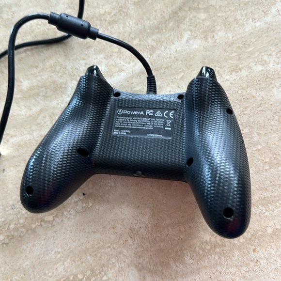 Xbox USB Plug In Controller - Picture 3 of 3